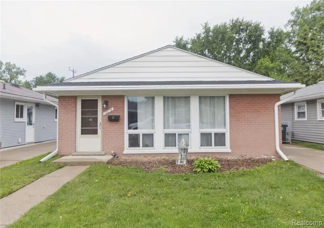 Homes for sale in Livonia, MI | 12019 Arcola St, Livonia, MI 48150 | MLS# 60997248