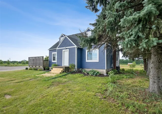 Homes for sale in Sparta, MI | 7737 Fruit Ridge Ave, Sparta, MI 49345 | MLS# 70539908