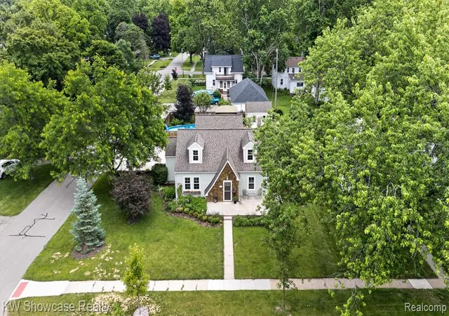 4th image of 215 S Houghton St, Milford, MI 48381 | MLS# 61007106