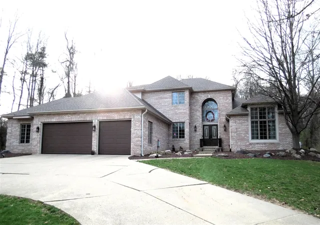 Homes for sale in Jackson, MI | 4922 Country Ln, Jackson, MI 49201 | MLS# 70524121
