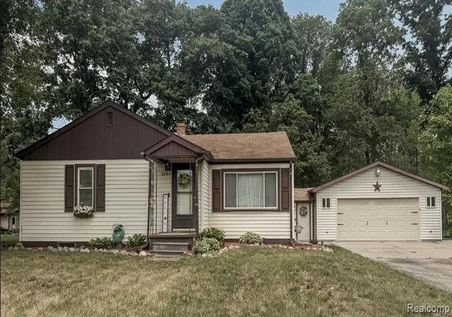 Homes for sale in Birch Run, MI | 3241 Curtis Rd, Birch Run, MI 48415 | MLS# 60965199