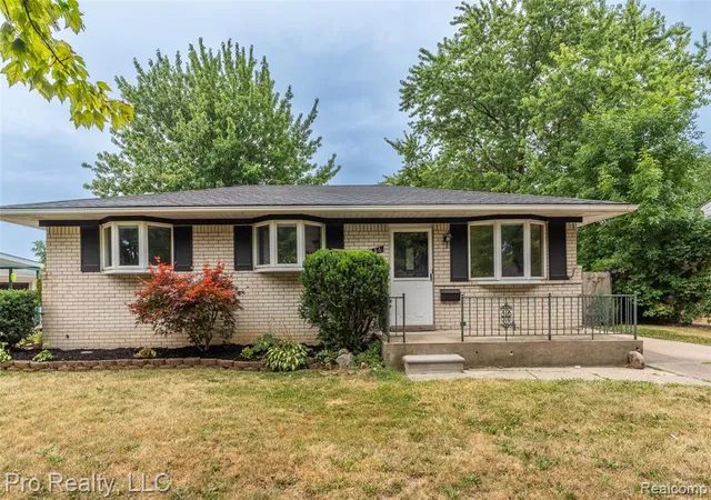 1st image of 2256 Garry Dr, Troy, MI 48083 | MLS# 61017319