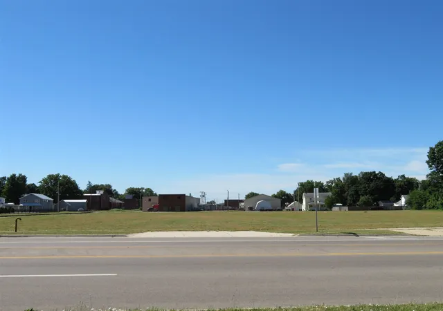 1st image of 410 W Chicago Rd, Sturgis, MI 49091 | MLS# 70507415