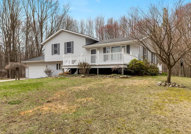 Homes for sale in Fennville, MI | 2902 63Rd St, Fennville, MI 49408 | MLS# 70522543