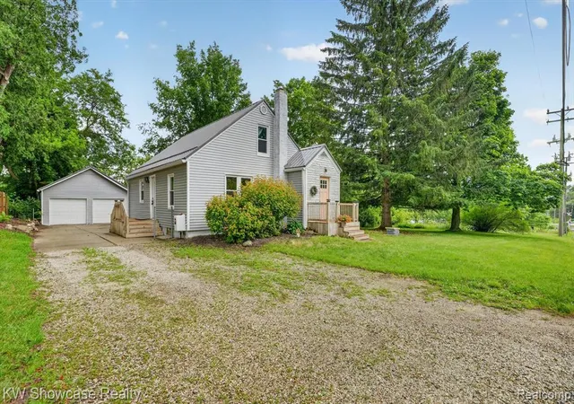 Homes for sale in Davisburg, MI | 407 Broadway, Davisburg, MI 48350 | MLS# 61005905