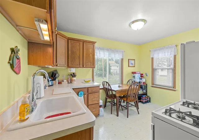 Homes for sale in Wyandotte, MI | 1528 7Th St, Wyandotte, MI 48192 | MLS# 70543496