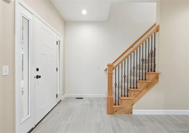 Photo 4 of Single family home for sale at 8117 Vermont Ave, Warren, MI 48093 7217 | MLS# 61014676 | Listing updated on 2026-08-31