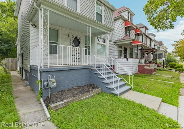 Photo 3 of Single family home for sale at 2493 Fischer, Detroit, MI 48214 | MLS# 61023455 | Listing updated on 2026-08-21