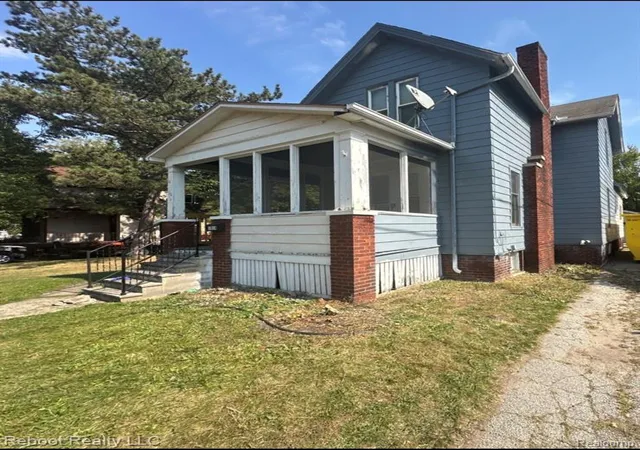 Homes for sale in Saginaw, MI | 1814 Schaefer St, Saginaw, MI 48602 | MLS# 61001415