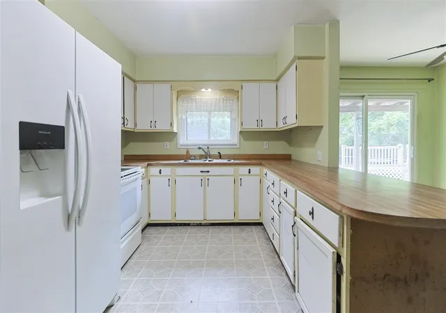 Homes for sale in Sawyer, MI | 6408 Spaulding Ave, Sawyer, MI 49125 | MLS# 70538982