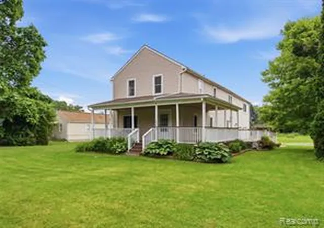 Homes for sale in Lake Orion, MI | 4615 Homesite Dr, Lake Orion, MI 48359 | MLS# 60984157