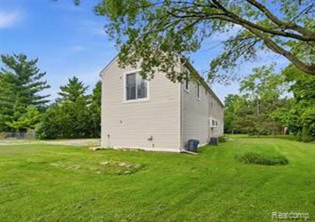 Homes for sale in Lake Orion, MI | 4615 Homesite Dr, Lake Orion, MI 48359 | MLS# 60984157