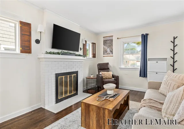 Photo 4 of Sale Pending at 515 Alger St, Grand Rapids, MI 49507 | MLS# 70547584 | Listing updated on 2026-07-26