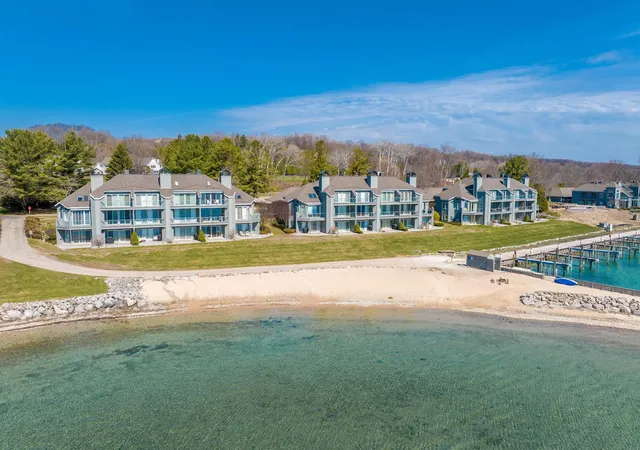 Listing Photo 3 - Condo for sale in building located at 772 N Waypoint Cir, Suttons Bay, MI 49682