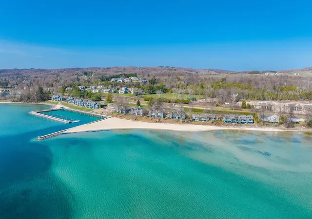 Listing Photo 4 - Condo for sale in building located at 772 N Waypoint Cir, Suttons Bay, MI 49682