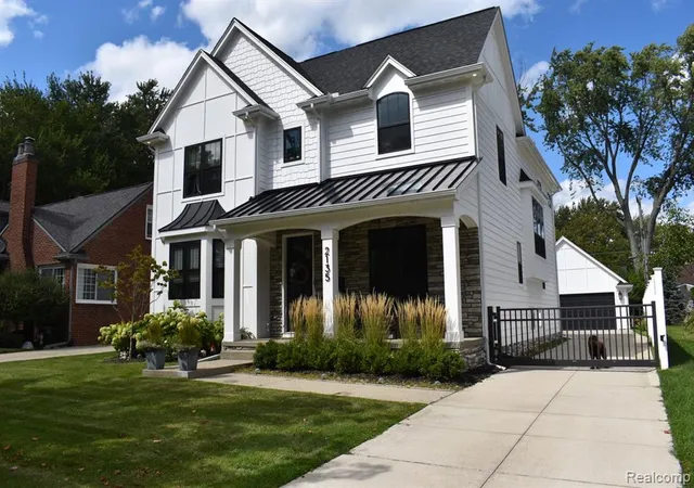Homes for sale in Birmingham, MI | 2135 Manchester Rd, Birmingham, MI 48009 | MLS# 60983188