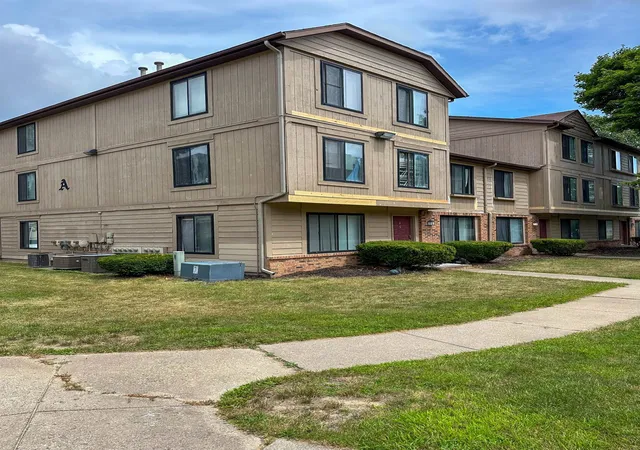 3rd image of 1825 A-5 S Crawford Rd, Mount Pleasant, MI 48858 | MLS# 80072485