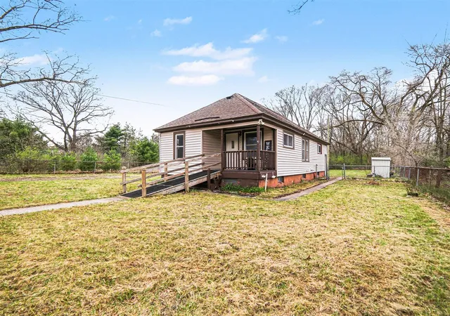 Homes for sale in Twin Lake, MI | 378 E White Lake Dr, Twin Lake, MI 49457 | MLS# 70527001