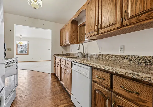 Photo 4 of Sale Pending at 225 Lagoon Beach Dr, Bay City, MI 48706 | MLS# 50199330 | Listing updated on 2026-08-29