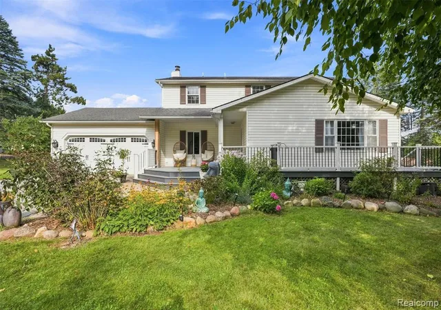 2nd image of 6060 Ford Rd, Commerce Township, MI 48382 | MLS# 61023246