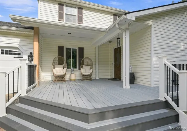 3rd image of 6060 Ford Rd, Commerce Township, MI 48382 | MLS# 61023246