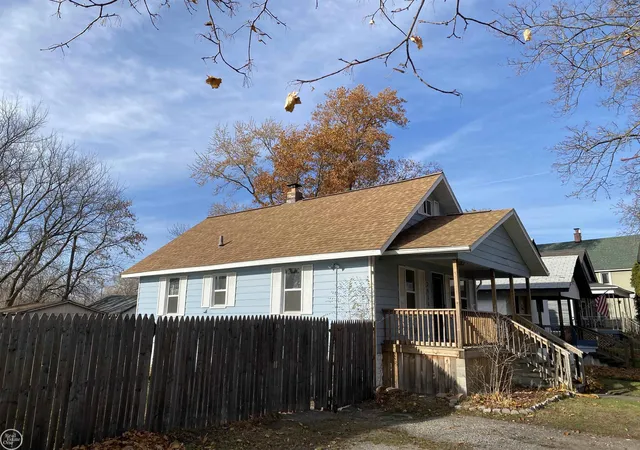 Homes for sale in Port Huron, MI | 2023 23rd St, Port Huron, MI 48060 | MLS# 50194867