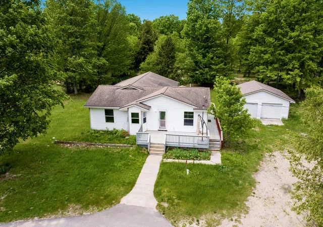 Homes for sale in Beulah, MI | 90 S Haze Rd, Beulah, MI 49617 | MLS# 80069141