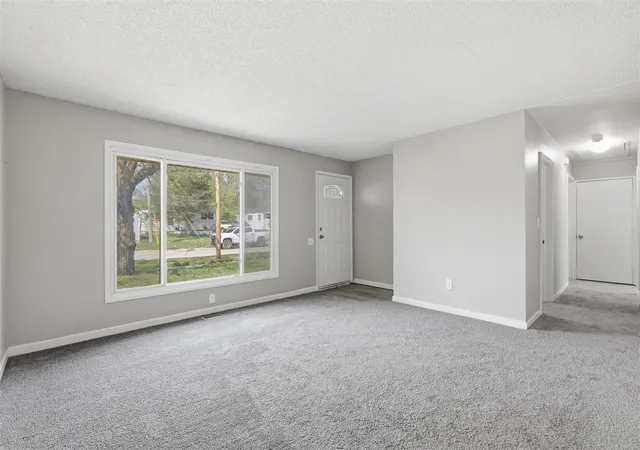 Photo 3 of Single family home for sale at 29177 Rosewood St, Inkster, MI 48141 | MLS# 70528288 | Listing updated on 2026-08-26