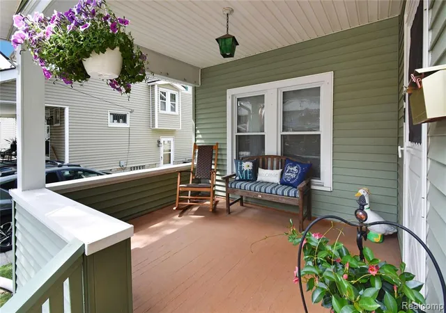 Photo 3 of Single family home for sale at 34 Moser Pl, Mount Clemens, MI 48043 1733 | MLS# 61009907 | Listing updated on 2026-09-06