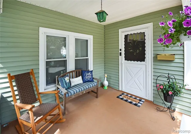 Photo 4 of Single family home for sale at 34 Moser Pl, Mount Clemens, MI 48043 1733 | MLS# 61009907 | Listing updated on 2026-09-06