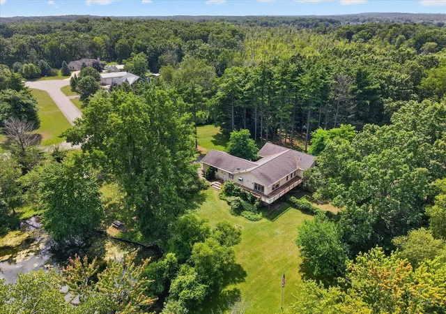 5th image of 12311 Will Mill Dr, Milford, MI 48380 | MLS# 70551287