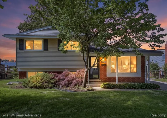 Homes for sale in Westland, MI | 35838 Canyon Dr, Westland, MI 48186 | MLS# 61008531
