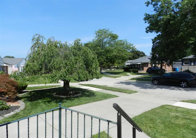 Photo 2 of Sale Pending at 4318 Adams Cir, Wayne, MI 48184 | MLS# 70545331 | Listing updated on 2026-07-21
