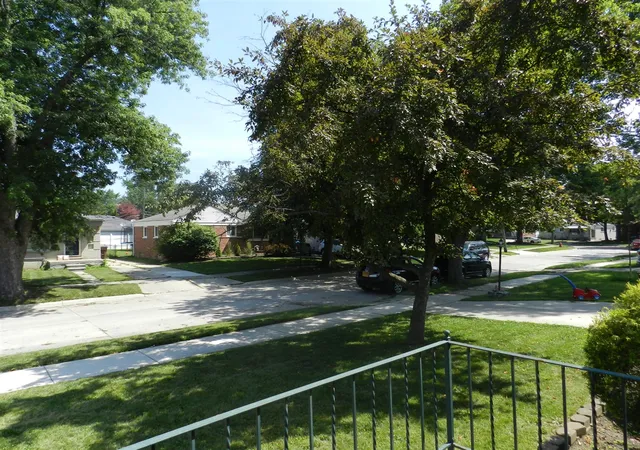 Photo 4 of Sale Pending at 4318 Adams Cir, Wayne, MI 48184 | MLS# 70545331 | Listing updated on 2026-07-21