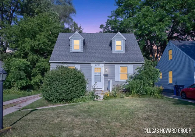 Homes for sale in Grand Rapids, MI | 1045 Diamond Ave, Grand Rapids, MI 49503 | MLS# 70544227