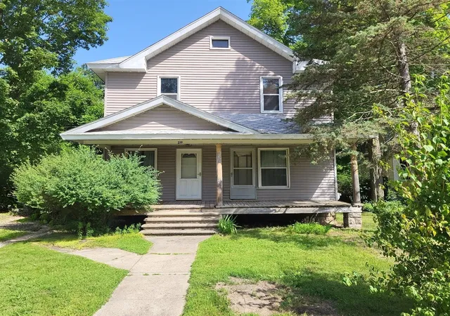 Homes for sale in Decatur, MI | 219 E Delaware, Decatur, MI 49045 | MLS# 70544405