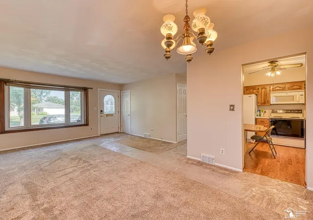 Photo 3 of Sale Pending at 146 Theodore Dr, Monroe, MI 48162 | MLS# 50219874 | Listing updated on 2026-09-02