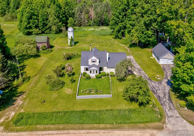 2nd image of 1097 N Co Rd 437 Rd, Cooks, MI 49817 | MLS# 50212802