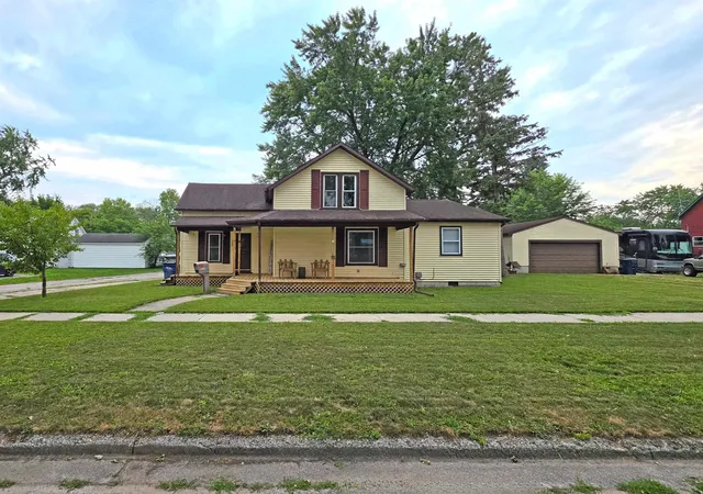 Photo 2 of Single family home for sale at 1306 Bradfield St, Bay City, MI 48706 | MLS# 50216150 | Listing updated on 2026-08-26