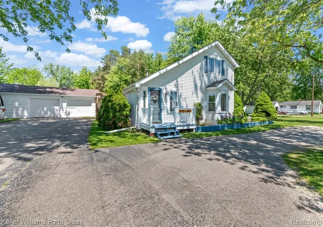 Homes for sale in Clyde, MI | 3100 Vincent Rd, Clyde, MI 48049 | MLS# 60998912