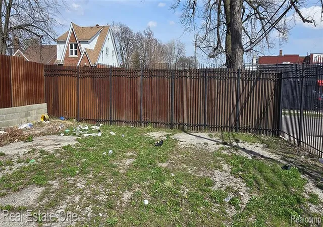 4th image of 7228 Rutherford St, Detroit, MI 48228 | MLS# 60983251