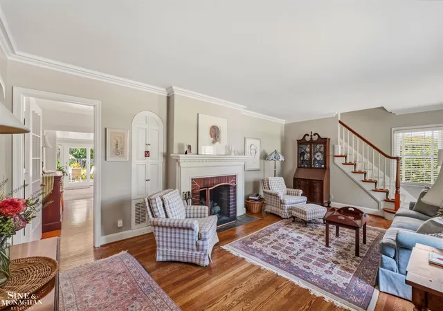 4th image of 83 Hawthorne Rd, Grosse Pointe Shores, MI 48236 | MLS# 50211623