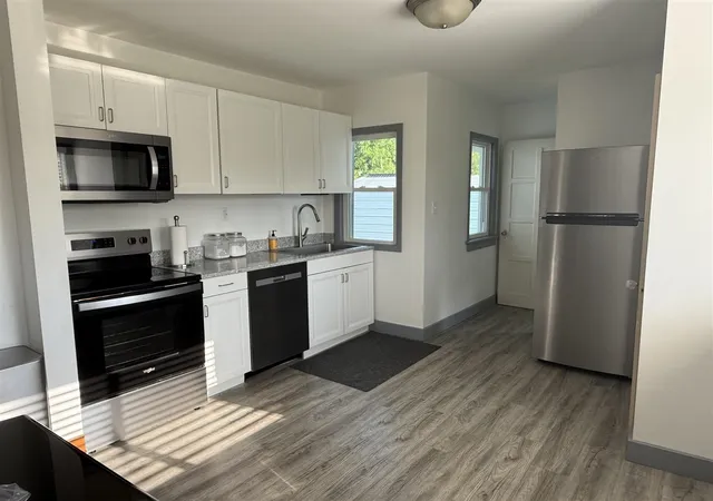 3rd image of 39444 6Th Ave, Bloomingdale, MI 49026 | MLS# 70542318