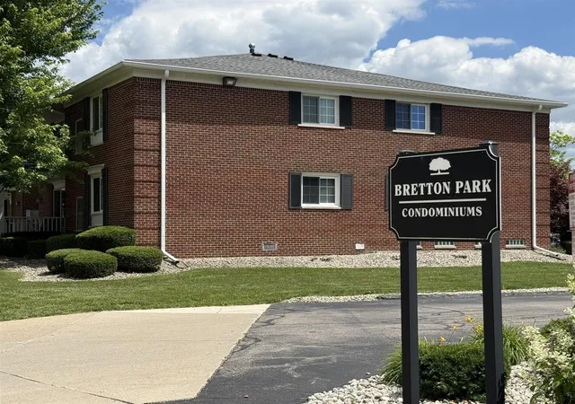 Homes for sale in Trenton, MI | 1749 Monticello St #E4, Trenton, MI 48183 | MLS# 70541022