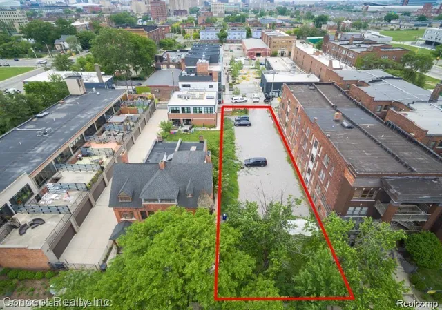 Homes for sale in Detroit, MI | 655 W Alexandrine St, Detroit, MI 48201 | MLS# 60383483