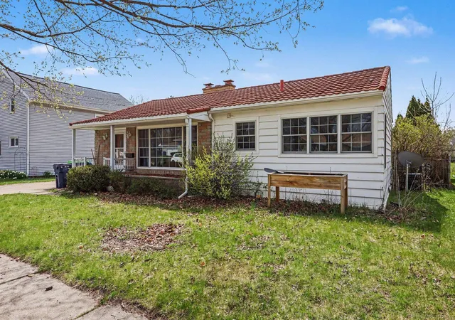 16th image of 306 Sanson St, Bay City, MI 48706 | MLS# 50205976