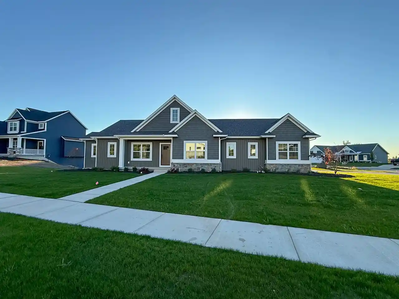 Photo 1 of Single family home for sale at 1830 Stratford Ln, Grand Rapids, MI 49534 | MLS# 70550070 | Listing updated on 2026-10-27