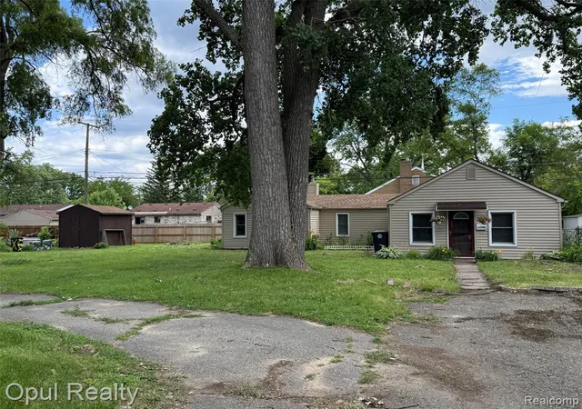 Homes for sale in Livonia, MI | 11700 Cavell St, Livonia, MI 48150 | MLS# 61003269