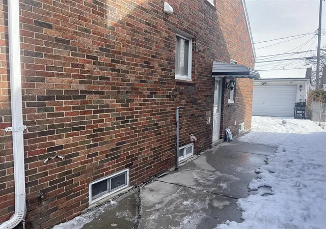 Photo 3 of Sale Pending at 5430 Kendal St, Dearborn, MI 48126 | MLS# 70453302 | Listing updated on 2025-03-27