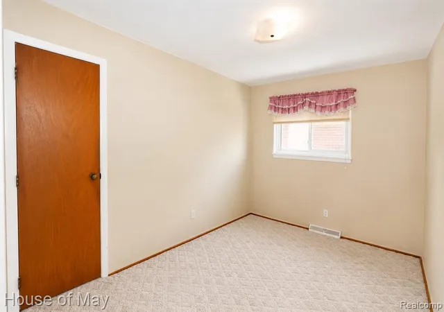 Homes for sale in Melvindale, MI | 18233 Ruth St, Melvindale, MI 48122 | MLS# 60996835